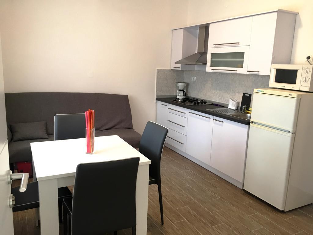 Apartments Valentino 苏佩塔斯卡德拉加 外观 照片